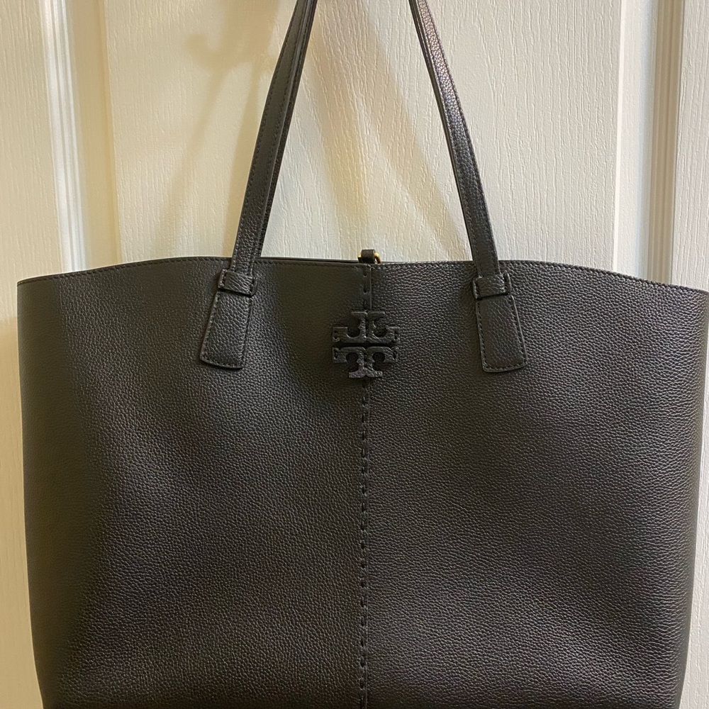 !!SOLD!!Tory Burch McGraw tote